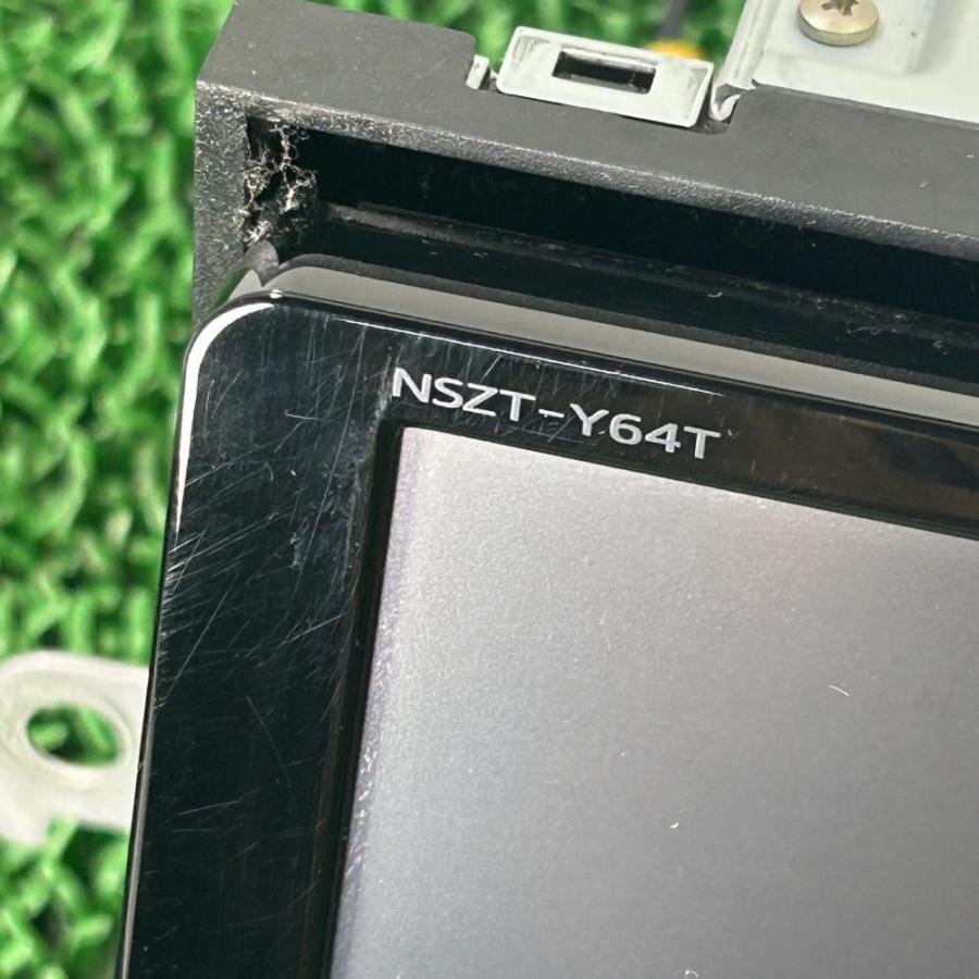 ノア ハイブリッド ZWR80G【カーナビ】NSZT-Y64T 08545-00W11 H27