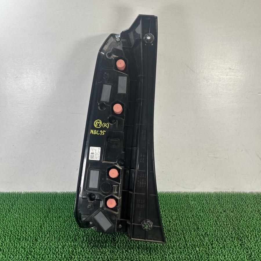 N BOX カスタム JF5【テールランプ 右(R)】33500-32R-J01 ライト LED