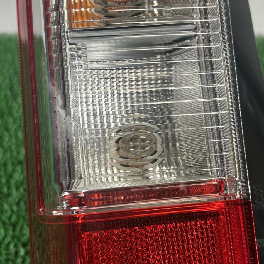N-VAN JJ1【テールランプ 左(L)】 33551-TXA-J01 ライト LED R1 ホンダ
