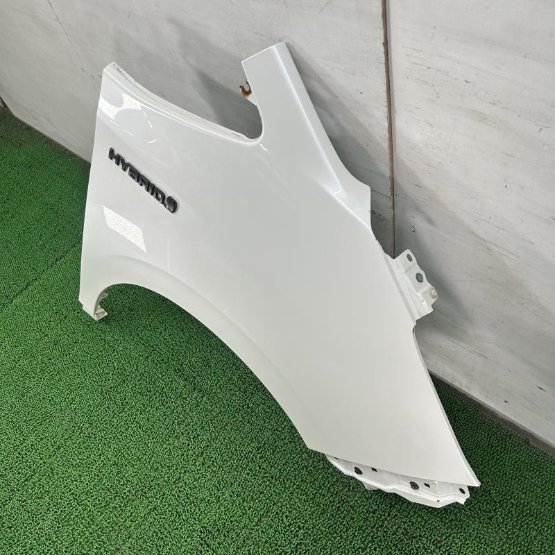 エスクァイア ハイブリッド ZWR80G【フロントフェンダー右(R)】53811