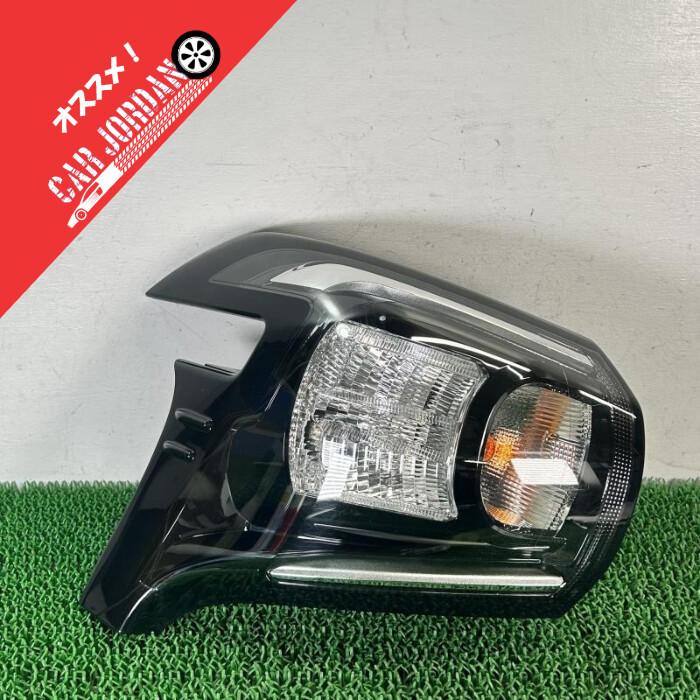 シエンタ ハイブリッド NHP170G【テールランプ 左(L)】 81561-52E30