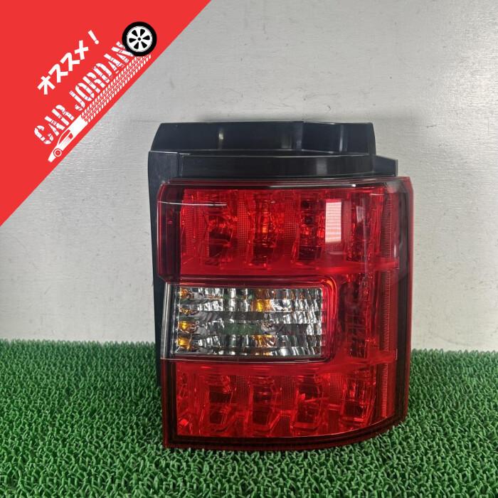 デリカD：5 CV5W【テールランプ 右R】8330A186 ライト H22 三菱 DEL007