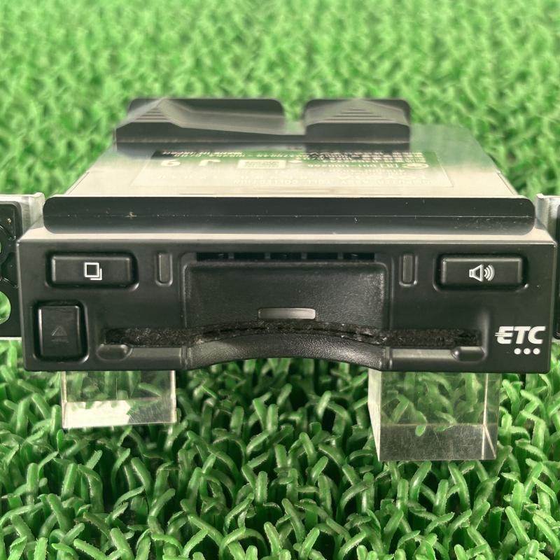 シエンタ ハイブリッド MXPL10G【ETC車載器】86980-12010 412600-4570