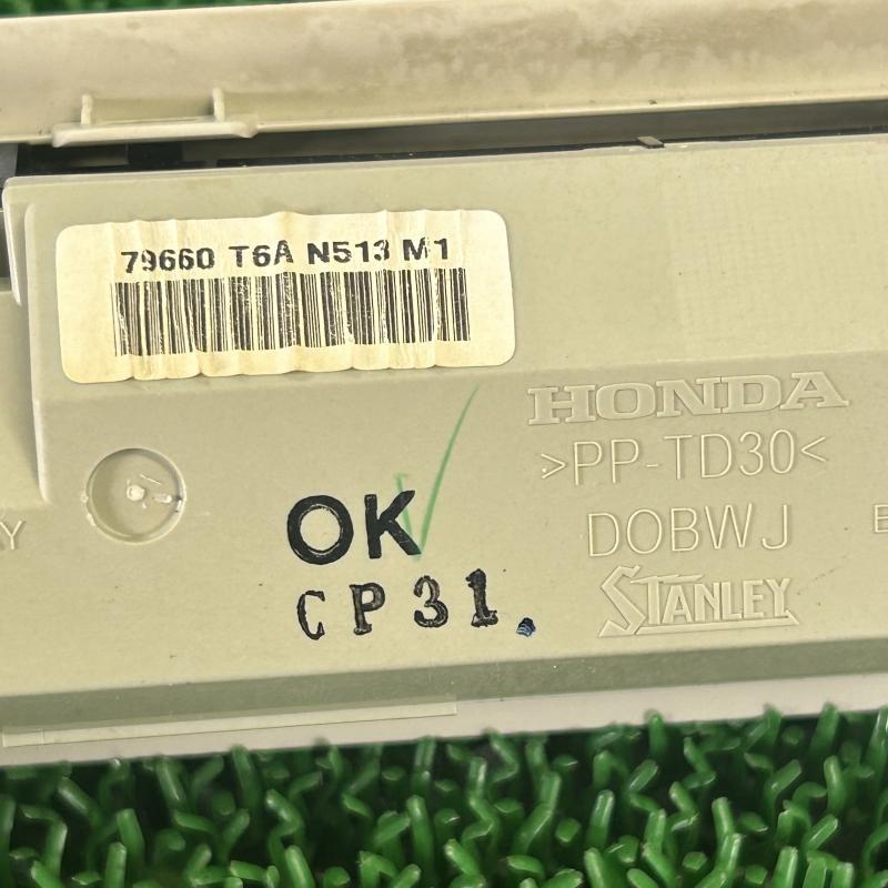 オデッセイ RC1【リア エアコンスイッチパネル】79660-T6A-N513 H26