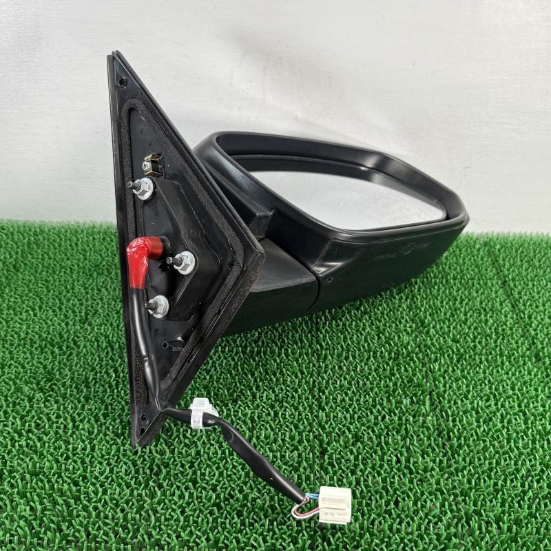 ノア MZRA90W【サイドミラー 右R】ドア 070 87910-28C70 R4 トヨタ