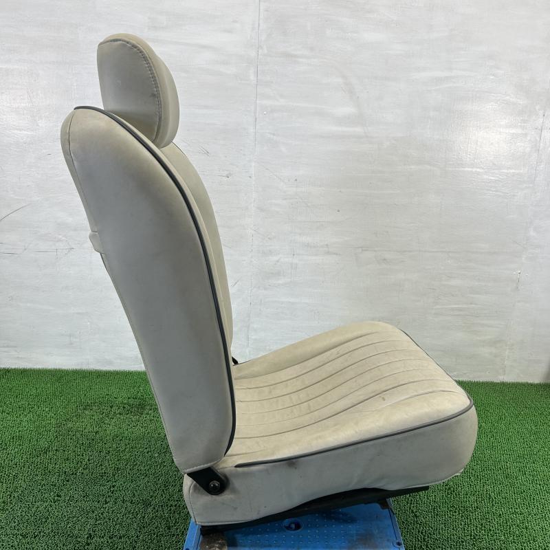フィガロ FK10 【助手席/フロントシート】86400-37B00 87650-37B00
