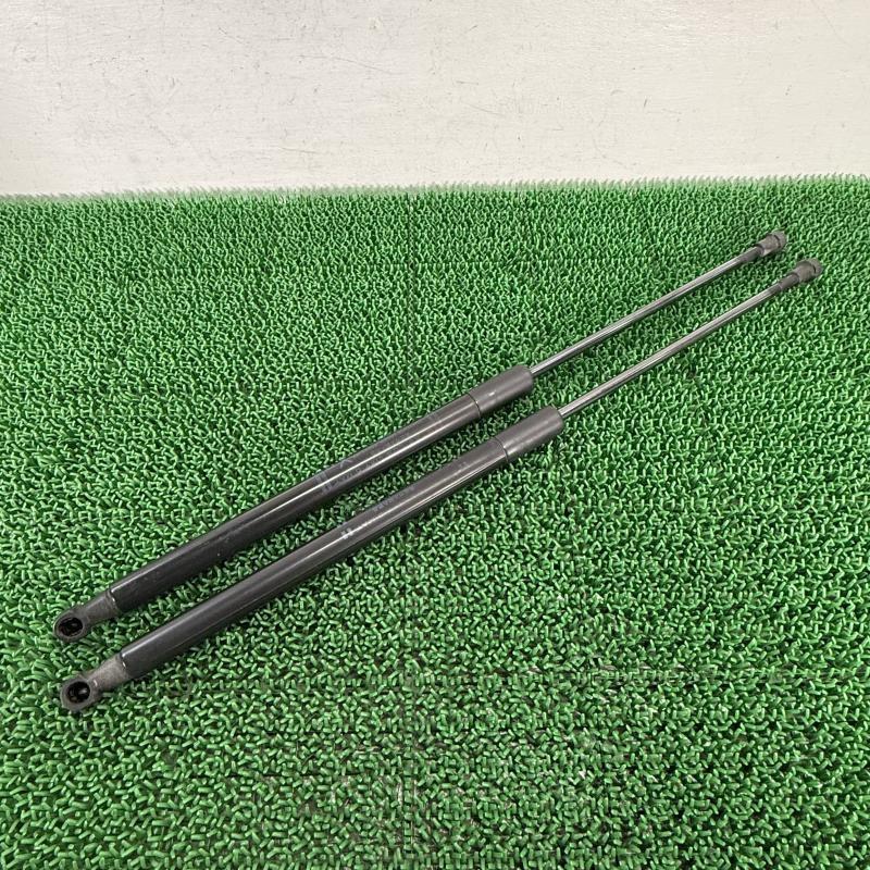 CH-R ZYX10【リアゲートダンパー 左右】68960-0WD50 68950-0WD50