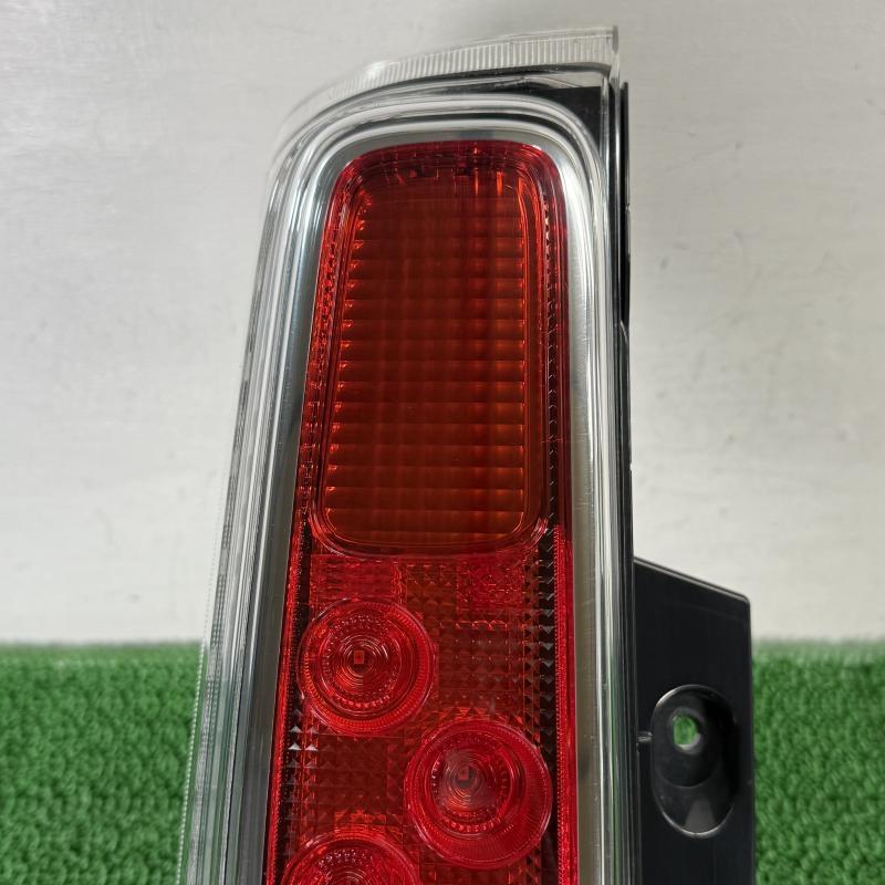 スペーシア ギア MK53S【テールランプ 左L】35670-79R01 ライト H31