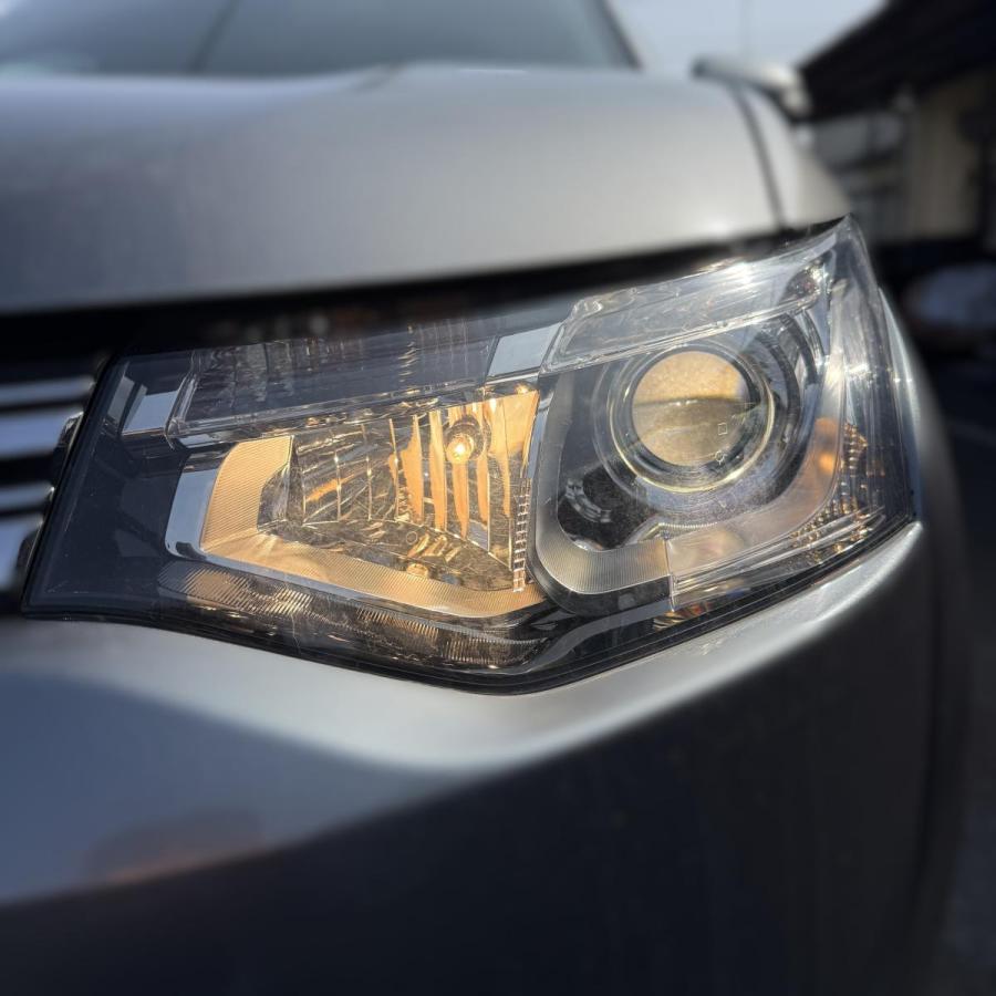 アウトラウンダーPHEV GG2W 【ヘッドライト 左(L)】 8301C205 ランプ