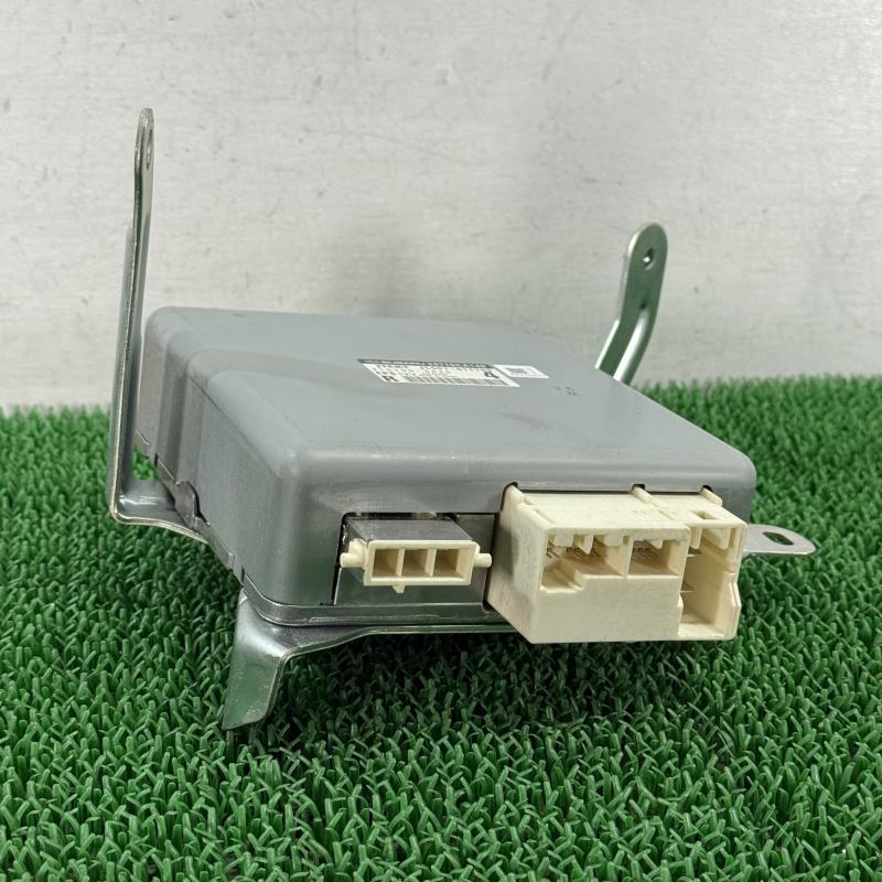 86 ZN6【パワステコンピュータ】34710CA140 210700-3430 6MT H31 トヨタ (6.1万km) HCR016 ...