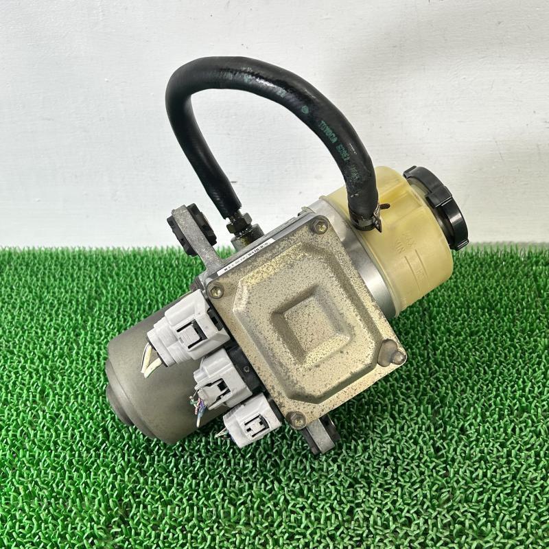 MR-S ZZW30 【パワステポンプ】89657-17010 H12 トヨタ MRS007 : カー