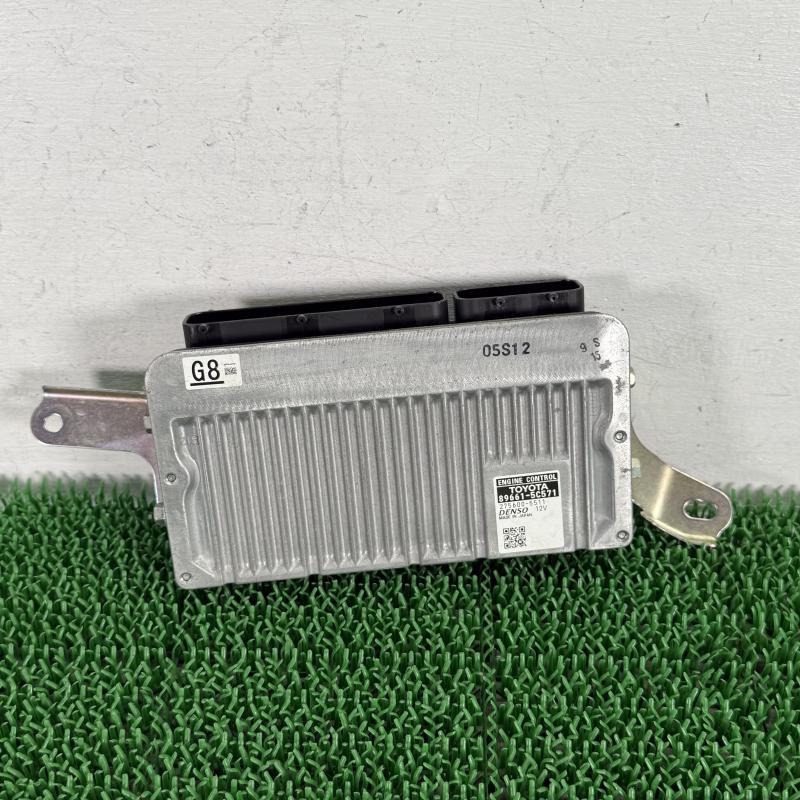 アクア 中期 NHP10【エンジンコンピュータ】ECU 89661-5C571 H27