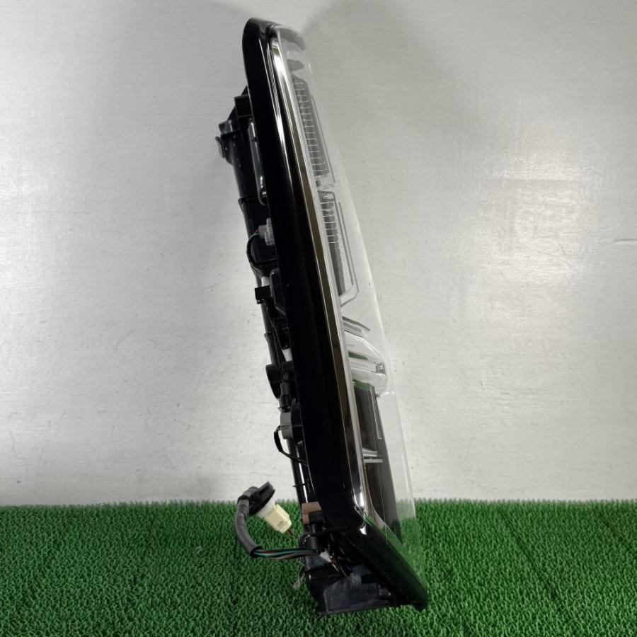 スズキ　スペーシアカスタム　左テールランプMK54S スペーシア カスタム MK54S【テールランプ/左L】ライト 35670-53UA0 R6