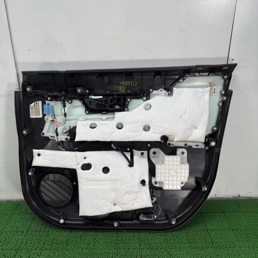 ハリアー MXUA80【フロント ドア 内張り 左(L)】 67620-48B20-C1