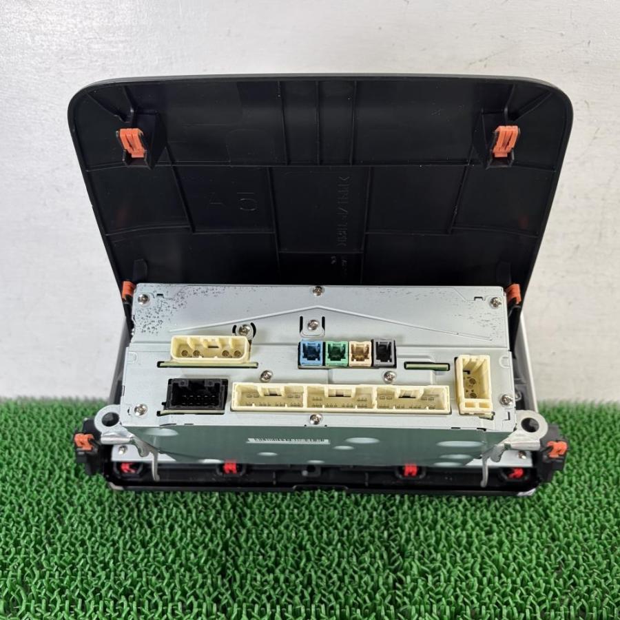 カローラクロス ZVG11【ディスプレイオーディオ】86140-16090 R5