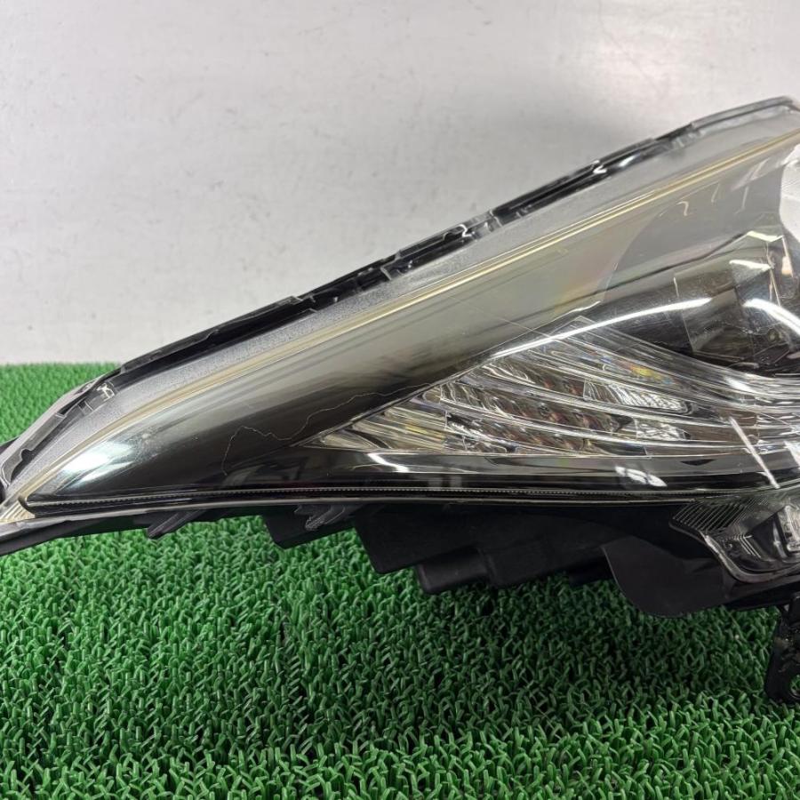 ▽ヴェゼル RU1【ヘッドライト LED 右R】ランプ ※補修アリ 33100-T7A