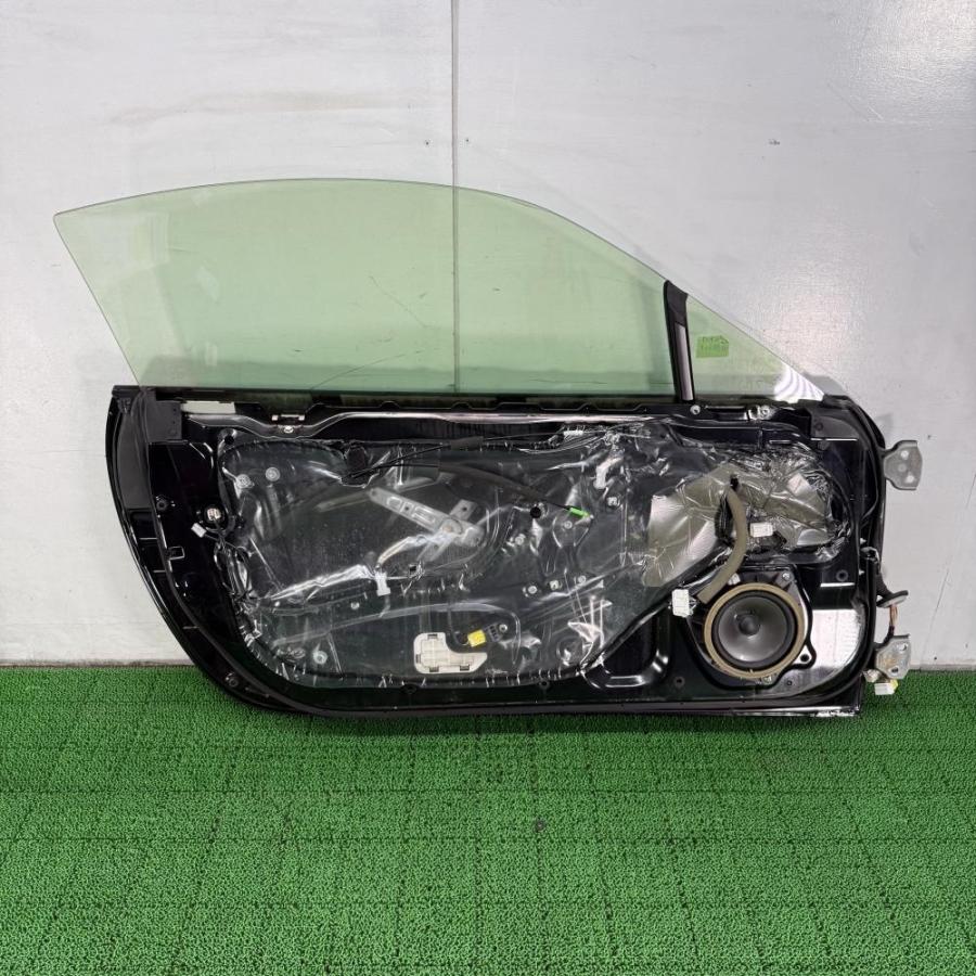 86 ZN6【フロントドア 左L】SU003-01559 D4S ※ガラス付き H27トヨタ