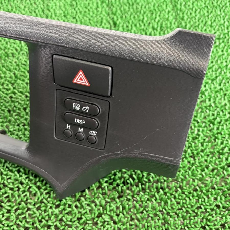アクア 中期 NHP10【オーディオパネル】ハザード、トリップスイッチ