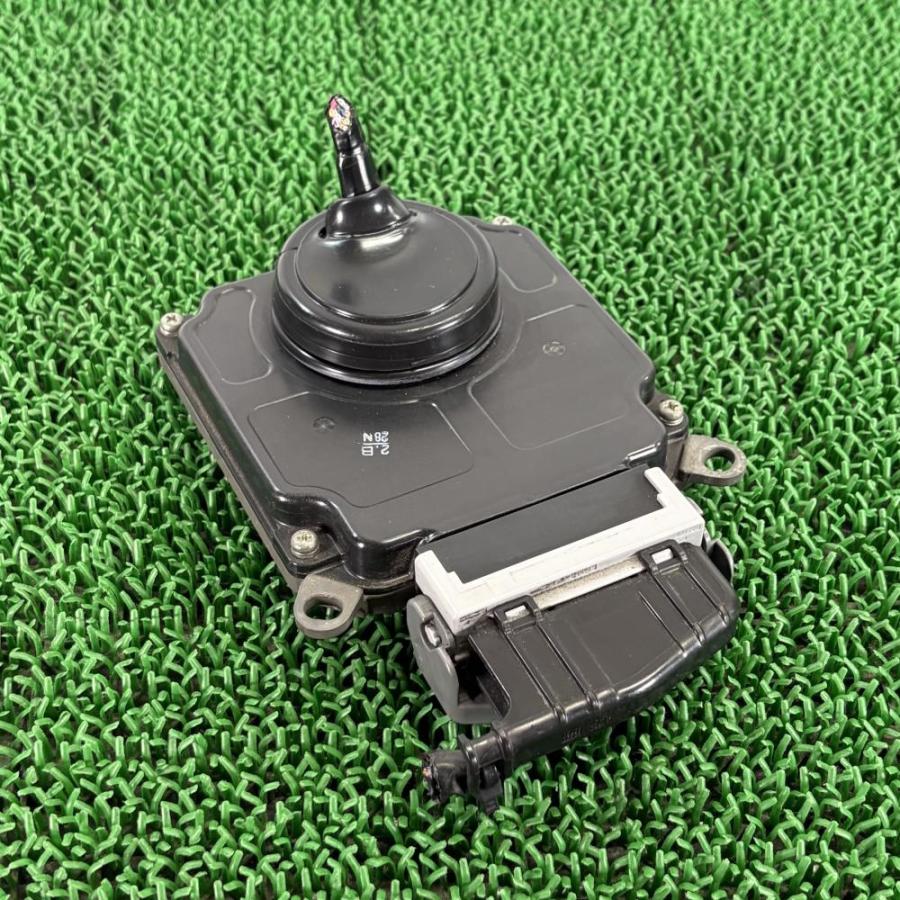 トヨタ C-HR 中古右ヘッドライト　ASSY コンピューター付き C-HR ZYX10【LEDヘッドライトコンピュータ 右】89908-10010 H30 トヨタ