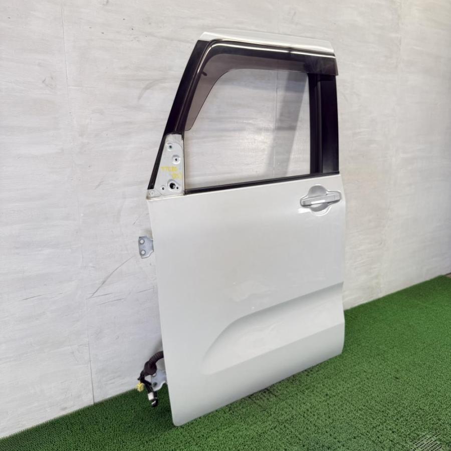 ダイハツ タント LA660S 左フロントドア タント LA650S【フロントドア 左L】W25 ※ガラス付 67002-B2470 R2