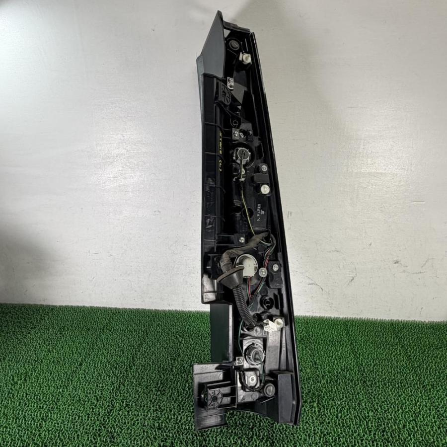 ステップワゴン スパーダ RP5【テールランプ左L】33550-TAD-J51 ライト