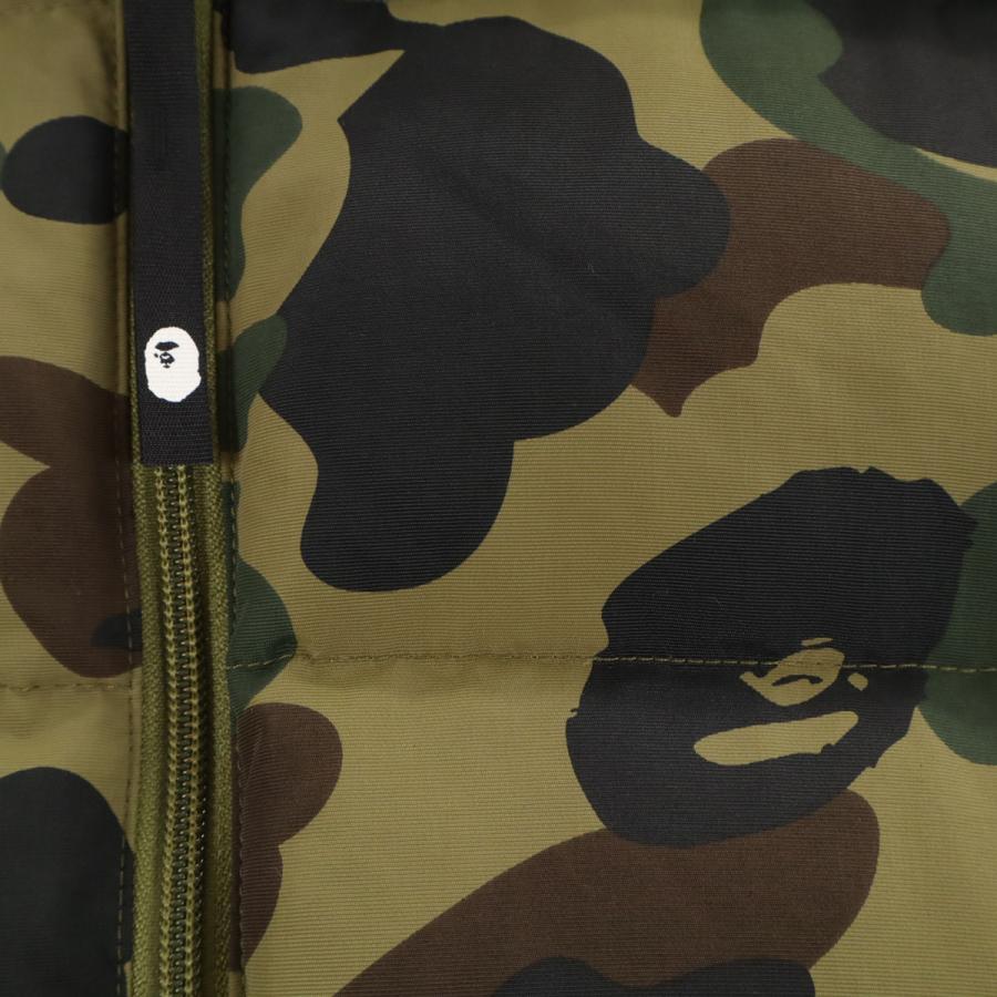 A BATHING APE（アベイシングエイプ） 美品 カモフラ柄 ダウン 