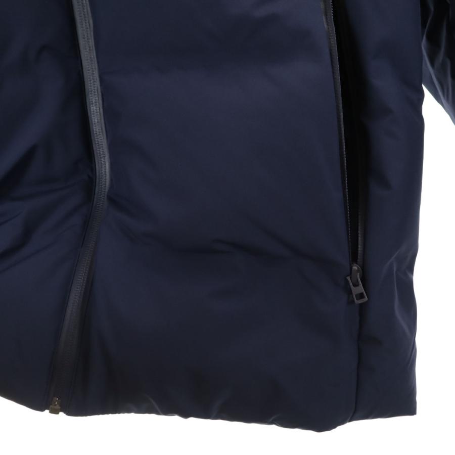 ユニクロ（UNIQLO） シームレス ダウンパーカー L ネイビー 3Dカット