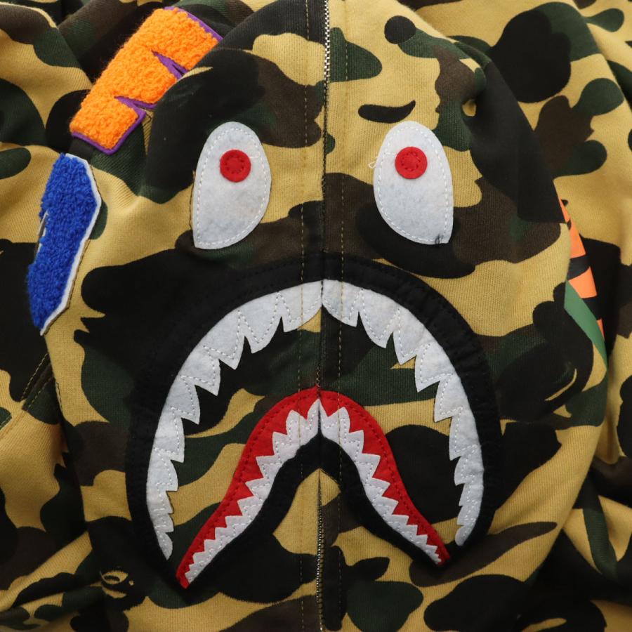 A BATHING APE アベイシングエイプ 日本製 カモフラ柄 長袖 スウェット シャーク ジップパーカー M キャメル 迷彩 メンズ 古着 中古の画像