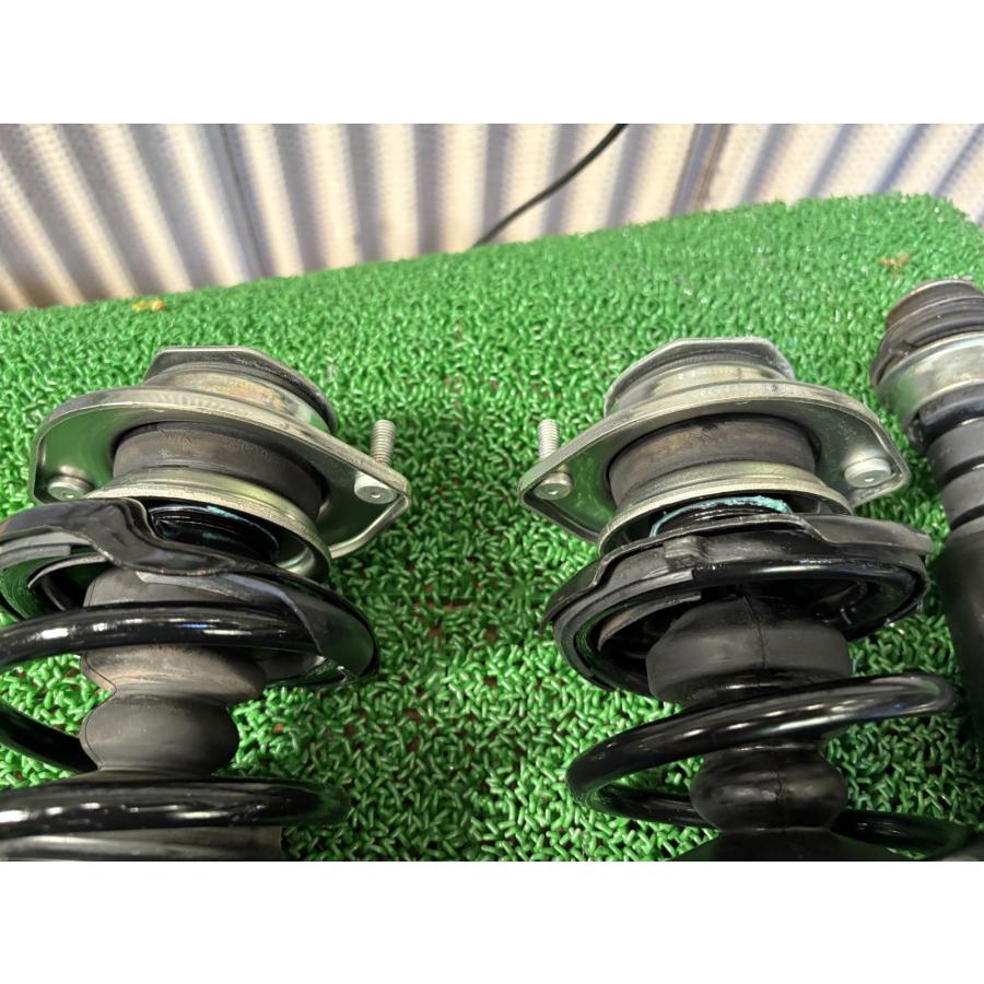 250605-E7 美品 タントカスタムRS LA600S 純正サスショック 1台分