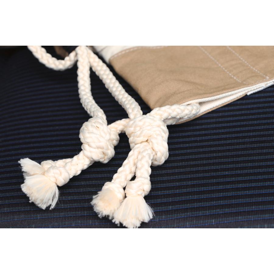 車内用ハンモック 至福 休憩 仮眠 ハンモック 車 カーメイト NZ314 シャーミング ハンモック ブラウン／アイボリークルマの中で足を伸ばして仮眠 (P07) | カーメイト | 06