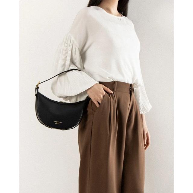 CHRISTIAN VILLA（クリスチャンヴィラ） ハンド バッグ ハーフムーン