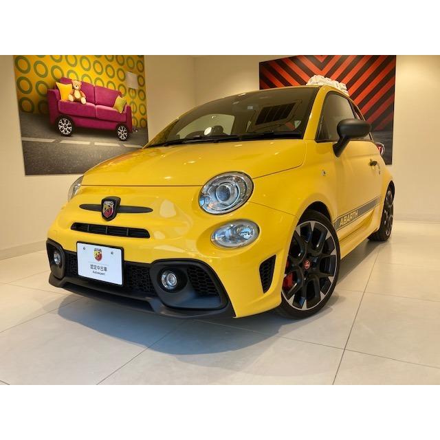 595 コンペティツィオーネ 自動車 右mt 中古車 アバルト 認定中古保証1年付 ワンオーナー Vu カーセンサー