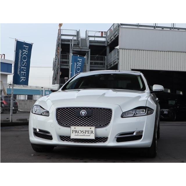 送料無料 Xj Xj プレミアム ラグジュアリー 右ハンドル ワンオーナー ディーラー車 絶対一番安い Zoetalentsolutions Com