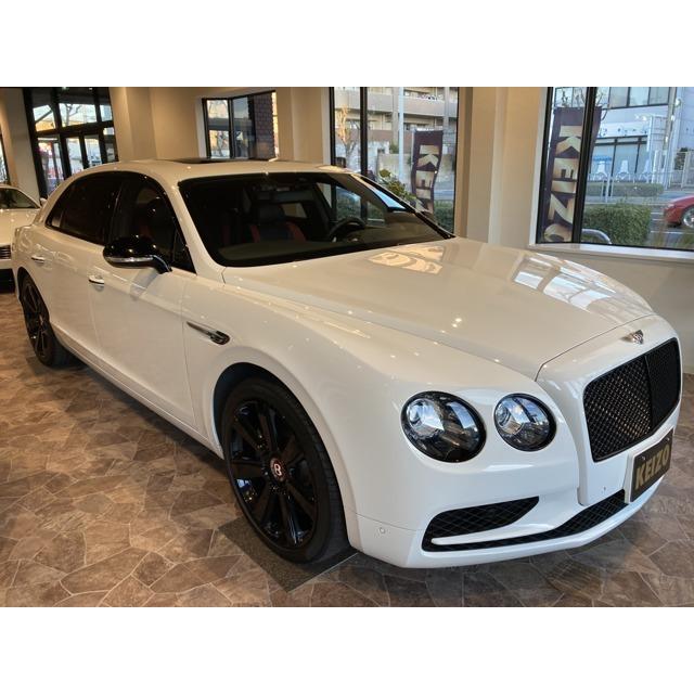 フライングスパー ベントレー V8 S 自動車 4wd ブラックホイール 中古車 Vu カーセンサー 包装無料