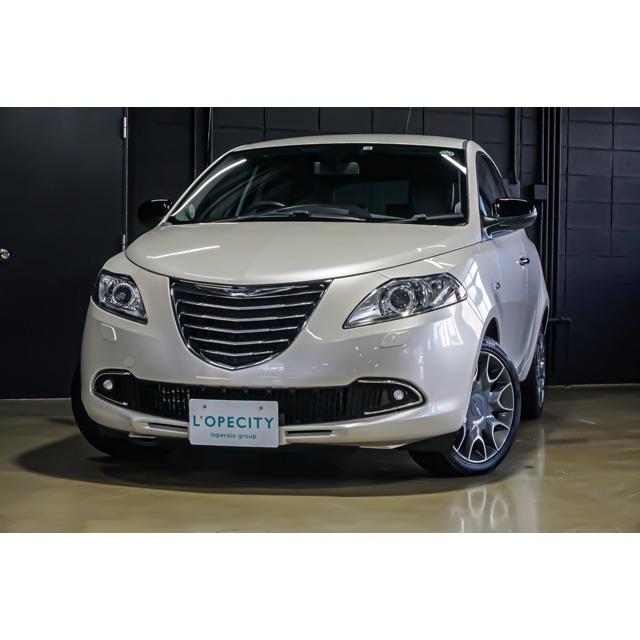 素晴らしい価格 クライスラー イプシロン Rパークセンサー クルコン ハーフレザー プラチナ 中古車