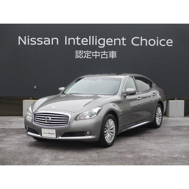 Web限定カラー 日産 ガラスサンルーフ装備 3 5 シーマハイブリッド 中古車