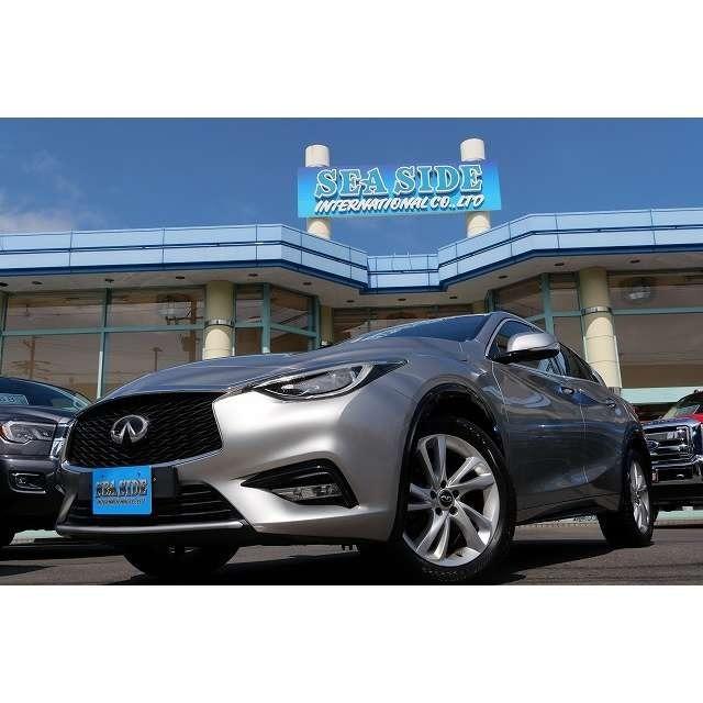 海外最新 米国インフィニティ インフィニティ Q30 Pure Uk仕様 中古車