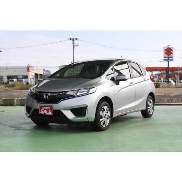 正規品販売 ホンダ フィットハイブリッド Fパッケージ 4wd Bluetooth ナビ 禁煙車 関東仕入 Etc 中古車