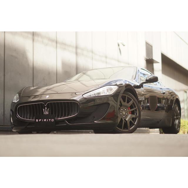 グラントゥーリズモ 4 2 ブラウンレザー マセラティ ウッドステアリング ブラウンレザー 中古車 Vu カーセンサー
