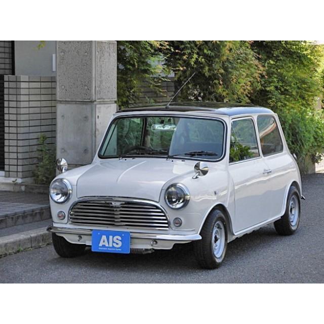 ミニ ビンテージ感漂うｍｋ １スタイル エンジンから足周りまで機関全て快調で内外装共にとても綺麗で快適です Vu ミニ クーパー 中古車 Mk 1バージョン ブラックレザー 4速mt ブラックレザー Vu カーセンサー 安い セール
