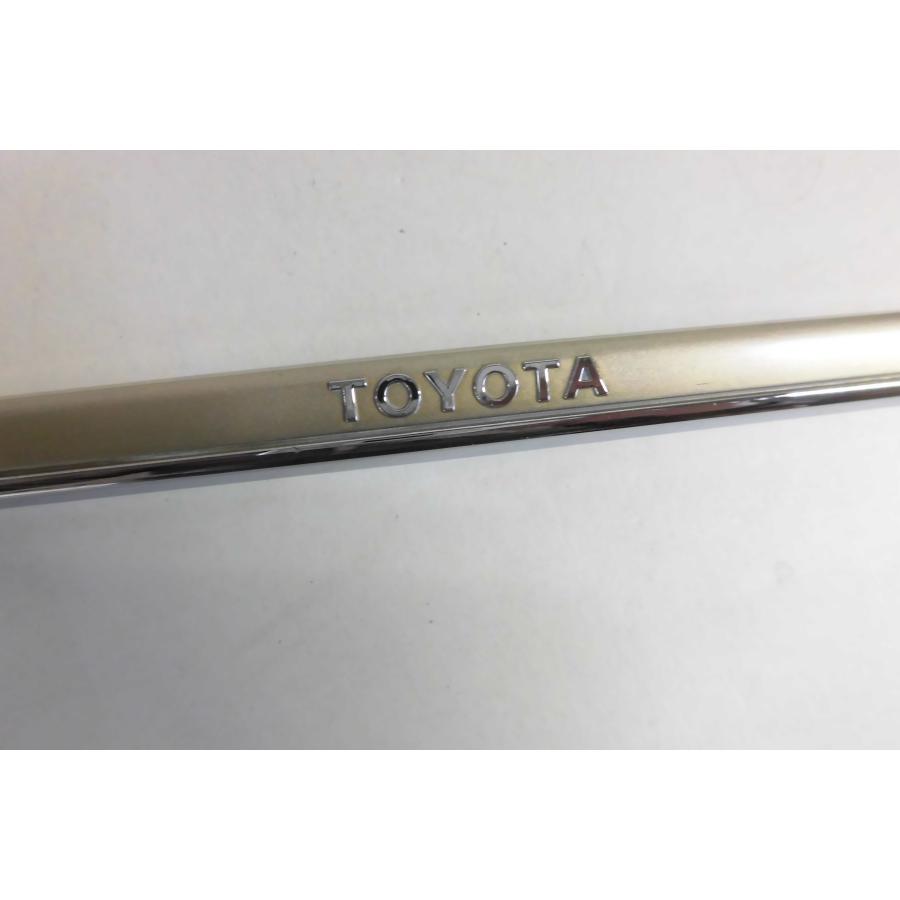 中古 トヨタ TOYOTA 純正 ナンバーフレーム ナンバー枠 1枚【0006684 