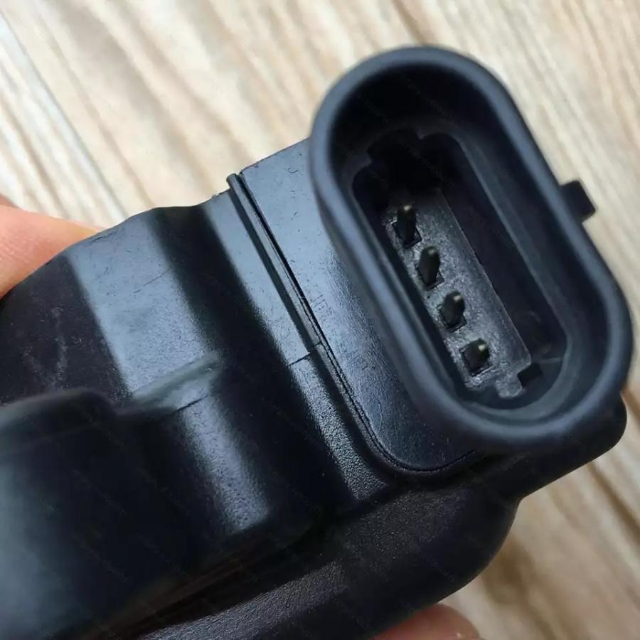 イグニッションコイル IG スパーク 角型 1個・サバーバン タホ エスカレード シルバラード カマロ H2 H3 CTS-V 12570616 互換 |  | 04