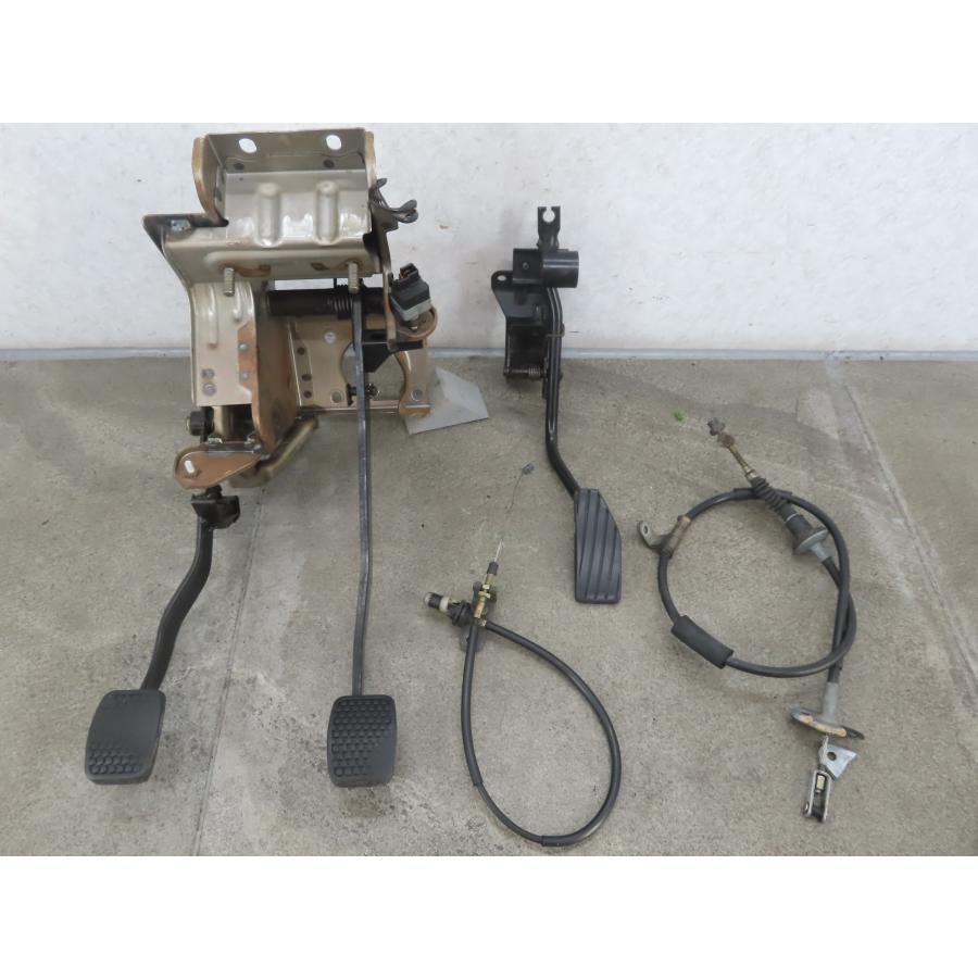 スズキ ワゴンR CV51S 5速MT ペダルセット （アクセル クラッチ