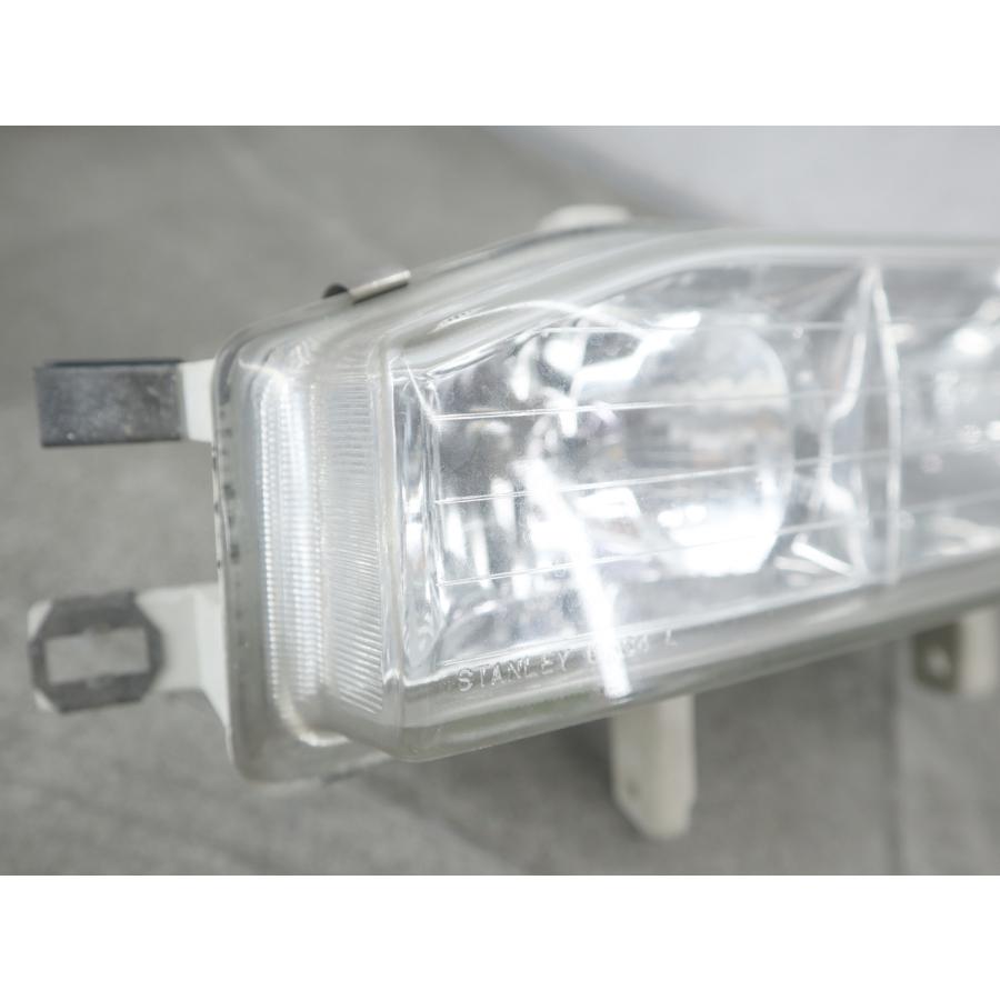 ホンダ／アコード　J0 右ヘッドランプ　LED　スタンレーW3223 ホンダ／アコードJ0 右ヘッドランプLEDスタンレーW3223