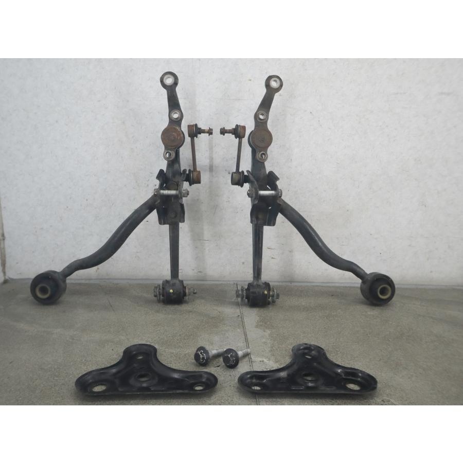 トヨタ マーク2 100系 後期 純正 フロント ロアアーム 左右