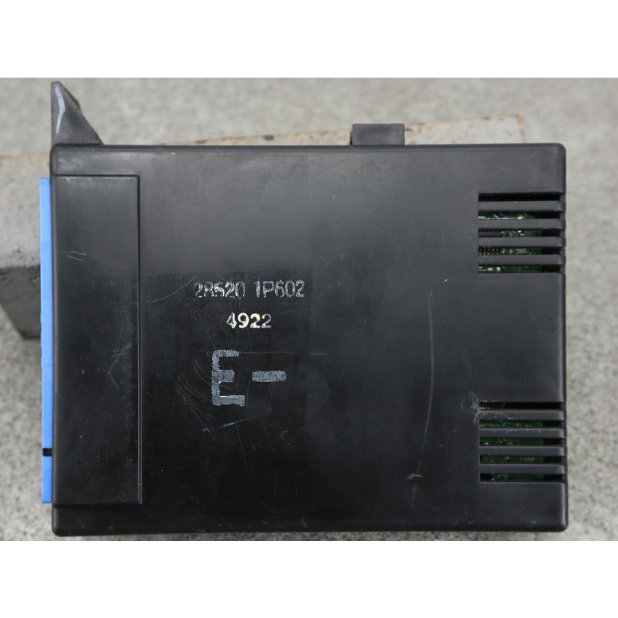 即決】 日産 セドグロ Y32 エアコンアンプ 28520-1P602 ( 28520-1P604