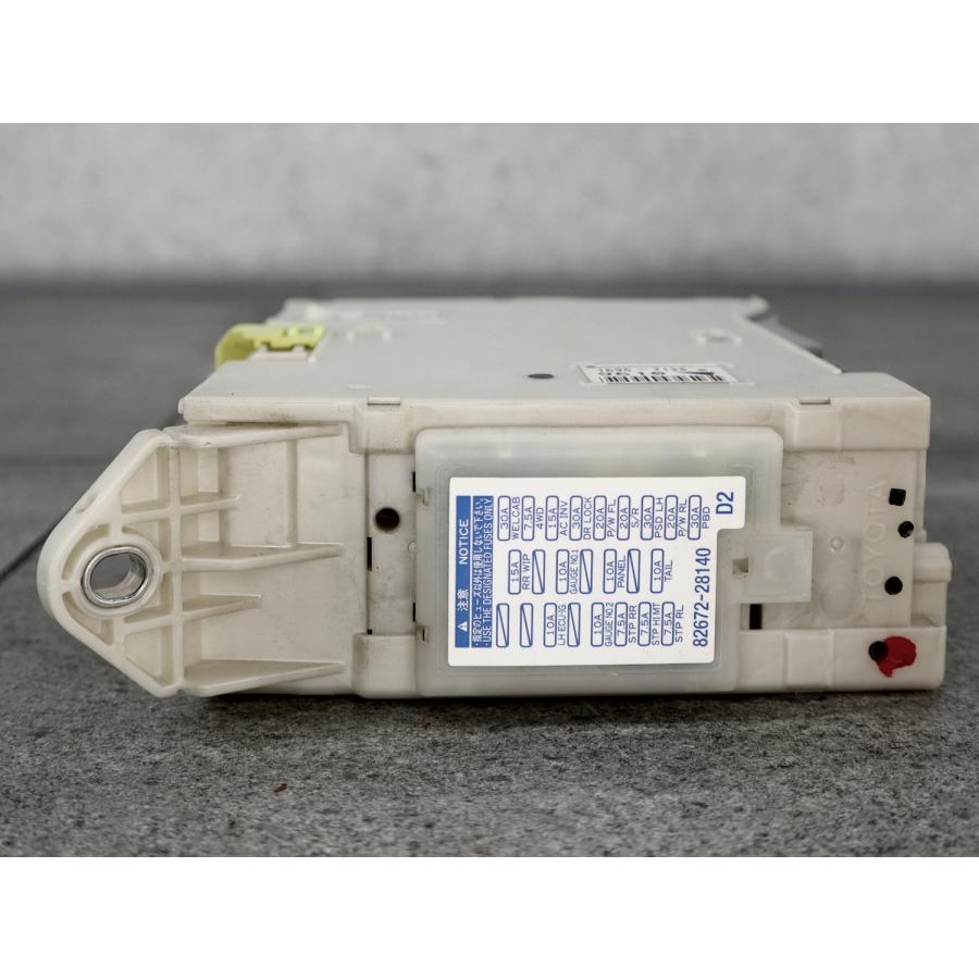 トヨタ ノア DBA-ZRR70G 前期 助手席側 ジャンクションブロック