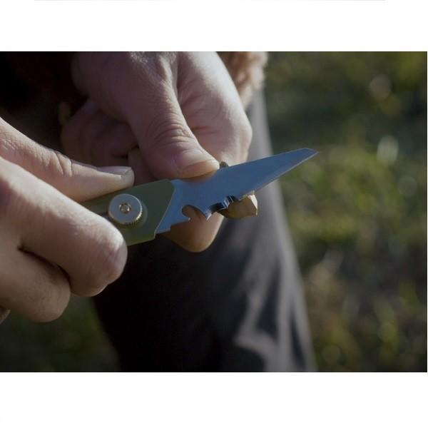 オルファワークス 替刃式のブッシュクラフトナイフBK1 オリーブドラブ 4901165301543 |  | 01