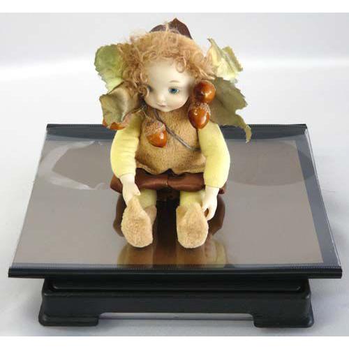 人形ケース フィギュアケース コレクションケース 背面金張りケース