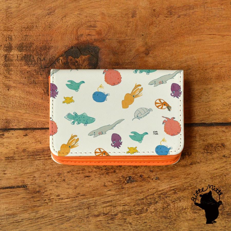 名刺入れ レディース おしゃれ 革 レザー 二つ折り 深海魚 名刺ケース 名入れ Cm1437 スマホケースのケースガーデン 通販 Yahoo ショッピング